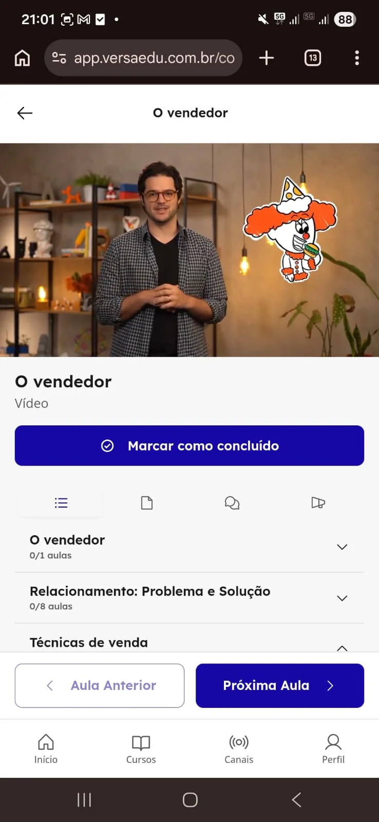 Aula em andamento no app Universa